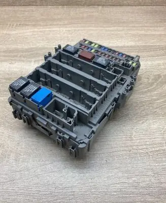 Honda CR-V Fuse module T0AA001B0 B0T0AA001