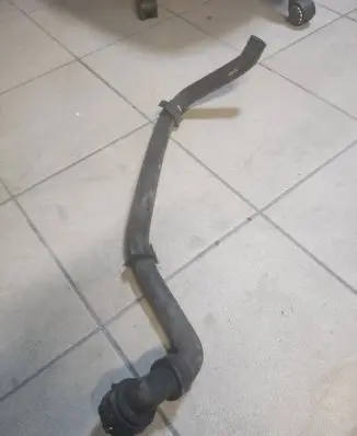 Volvo S60 Engine coolant pipe/hose S4000256