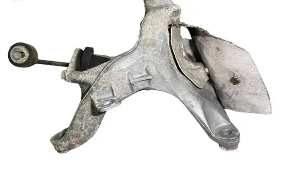 Audi A4 S4 B9 Engine mounting bracket 4M0199308BL