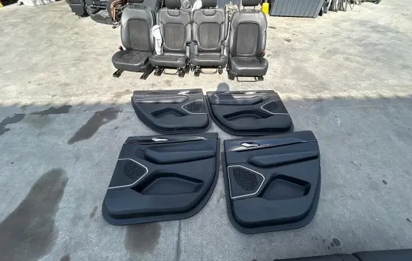 Jeep Grand Cherokee WL Seat set 