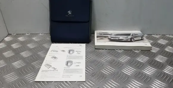 Peugeot 308 Owners service history hand book 