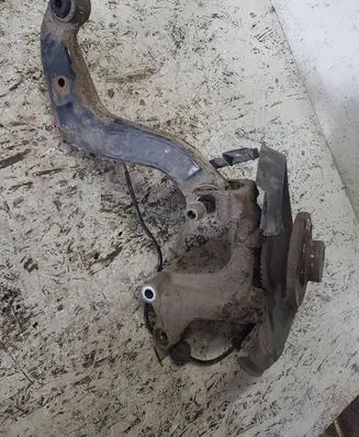 Audi A4 S4 B7 8E 8H Rear wheel hub