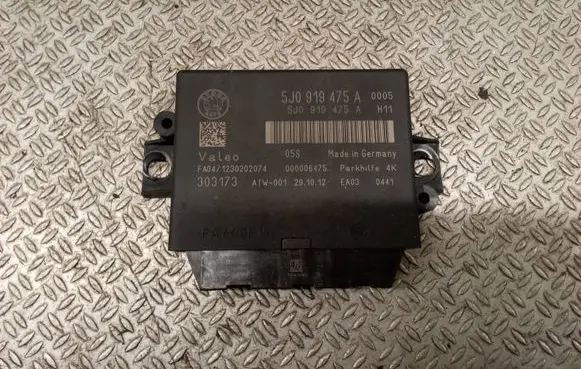 Skoda Octavia Mk2 (1Z) Parking PDC control unit/module 5J0919475A