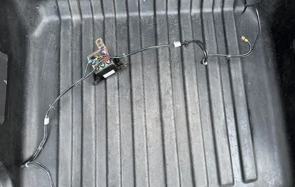 Volvo S90, V90 Air suspension control unit module (rear) 31429823 442254 170118