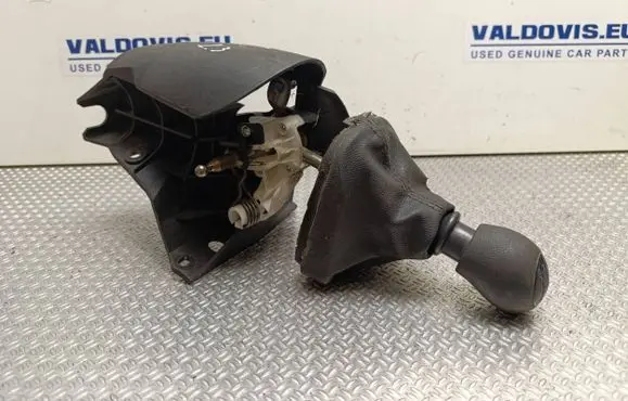 Renault Master III Gear shifter/selector 8200744935 01432