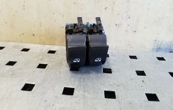 Renault Trafic II (X83) Electric window control switch 108269C