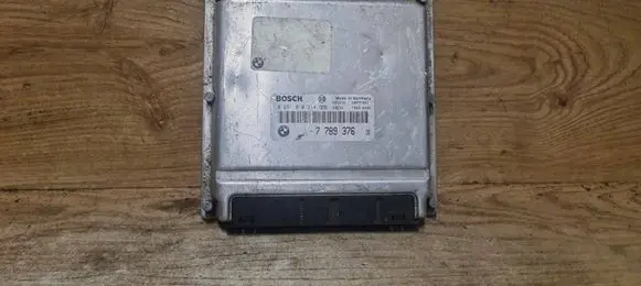 BMW 5 E39 Engine control unit/module 0281010314 7789376