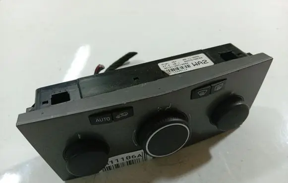 Opel Zafira B Climate control unit 901512570002