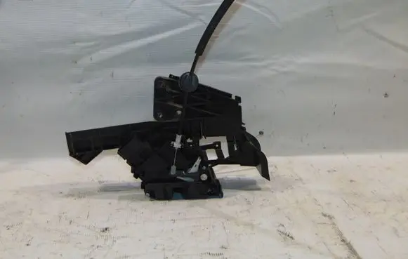 Ford Focus Rear door lock 4892382 4M5AA26412BE
