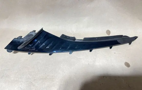 Cupra Born Under headlight/headlamp trim 10E807961a 814022201