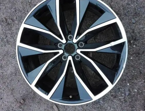 Seat Ateca R19 alloy rim 575601025F