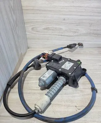 Peugeot 5008 Hand brake/parking brake motor 9673081580 0204706360 3125492