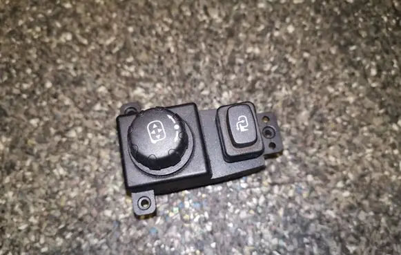 SsangYong Korando Wing mirror switch 200008210