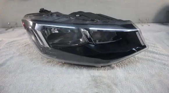 Volkswagen Caddy Headlight/headlamp 2K8941006D 61202402 2K8941006