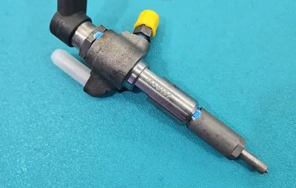 Fuel injector