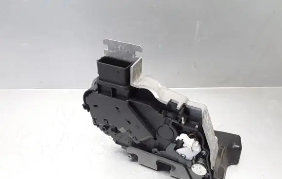 Front door lock
