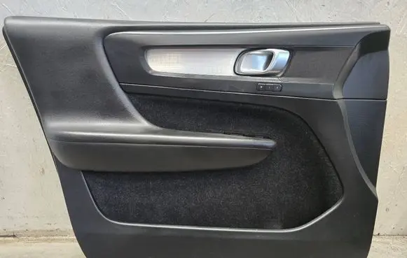 Volvo XC40 Front door card panel trim 31407681