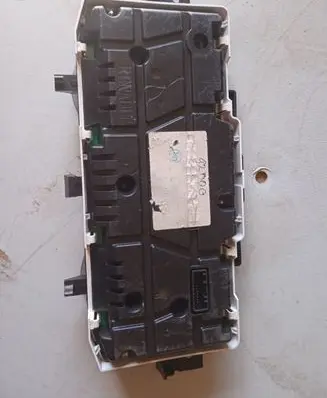 Renault Captur Speedometer (instrument cluster)