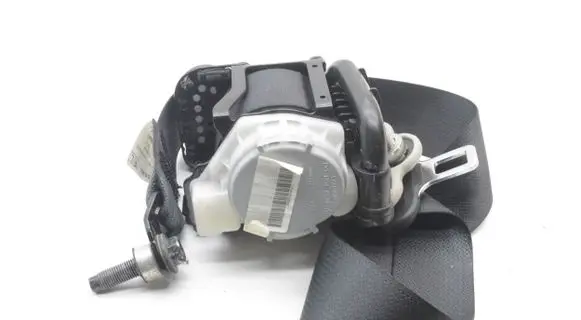 Nissan Note (E12) Front seatbelt