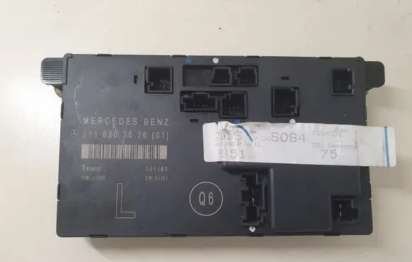 Mercedes-Benz E W211 Door control unit/module 2118207526