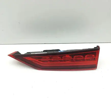 Volvo V60 Tailgate rear/tail lights 32228903
