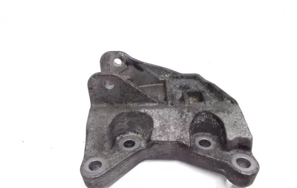 Land Rover Range Rover Evoque L538 Engine mounting bracket GJ326P096AE