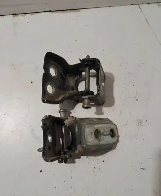 Rear door hinge set