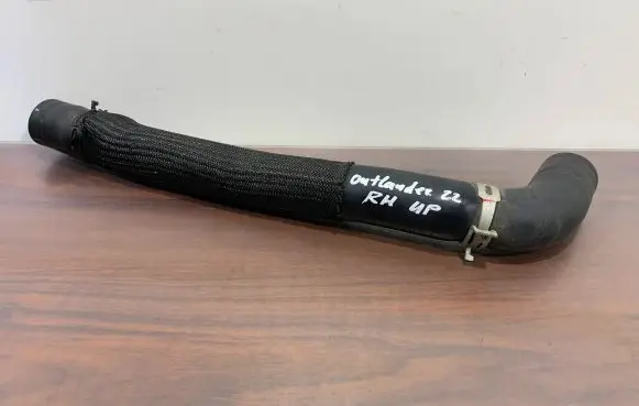 Mitsubishi Outlander IV Engine coolant pipe/hose