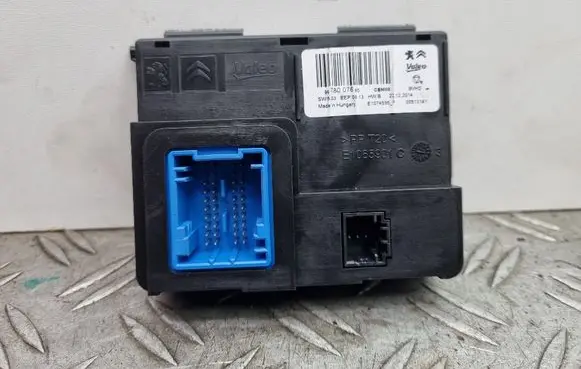 Citroen C4 Cactus Air conditioning/heating control unit 9678007680