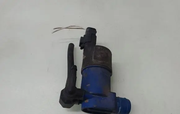 Renault Modus Windscreen/windshield washer pump 