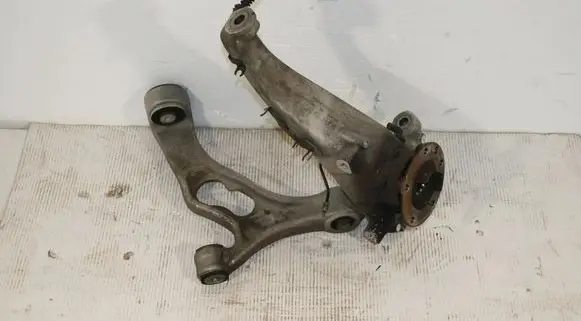 Porsche Cayenne (92A) Front wheel hub 