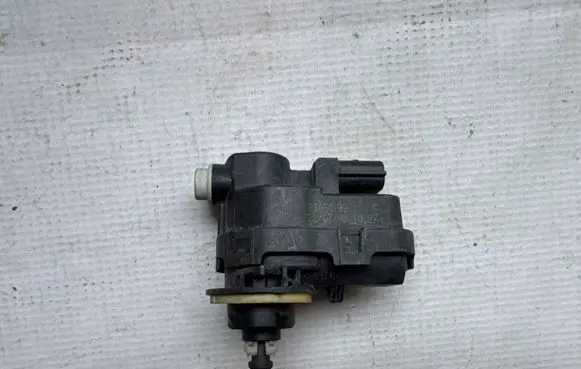 Toyota Auris 150 Headlight level adjustment motor 89050199