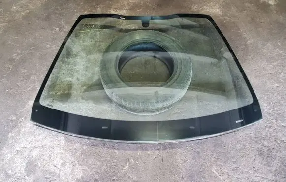 Peugeot 2008 I Front windscreen/windshield window DOT39AS1M91 E000189 43R001409