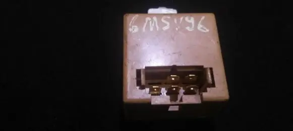 Mitsubishi Space Wagon Other relay md332124