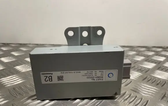 Toyota Avensis T270 Phone control unit/module 8598A05020