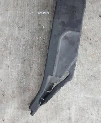 Ford Galaxy Fender end trim 6M21018A15AC T053A
