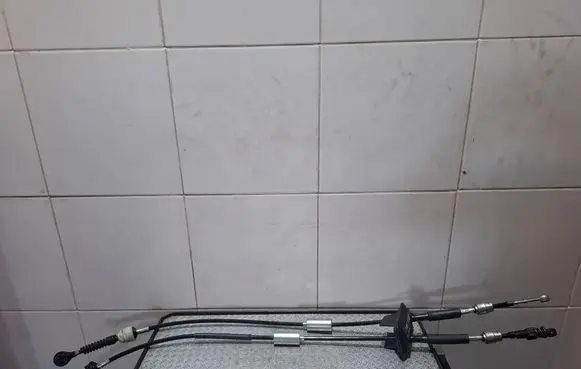 Fiat 500E Gear shift cable linkage 46353548