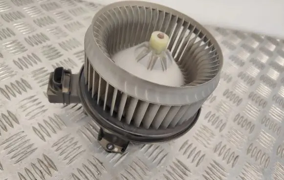 Honda CR-V Heater fan/blower AV2727005060