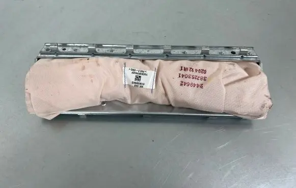 Jeep Grand Cherokee Knee airbag 610832500D YW32420MAEF 0884152004