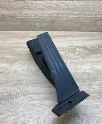 BMW 1 E81 E87 Accelerator throttle pedal 6766931 259160