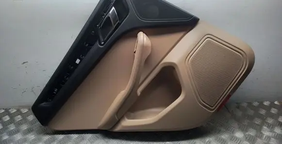 Porsche Macan (95B) Rear door card panel trim 
