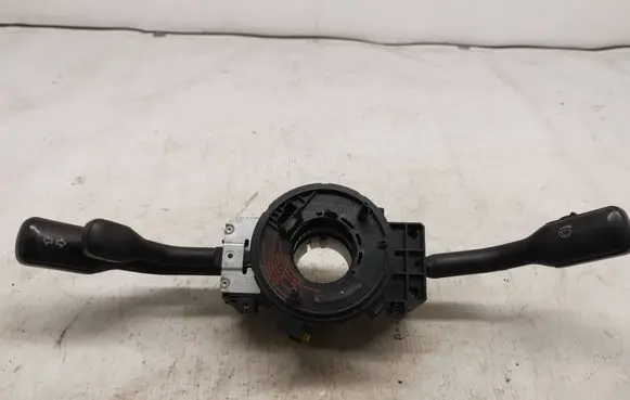 Wiper turn signal indicator stalk/switch