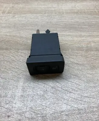 Volkswagen Golf IV Seat heating switch 1J0963564B