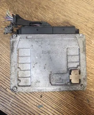 Skoda Fabia Mk1 (6Y) Engine control unit/module 03E906033L 5WP4019405