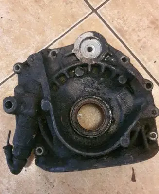 Audi A6 S6 C5 4B Oil pump 034115109