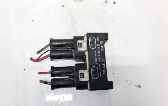 Coolant fan relay