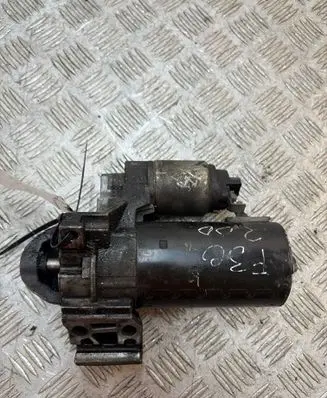 BMW 3 F30 F35 F31 Starter motor 8571905
