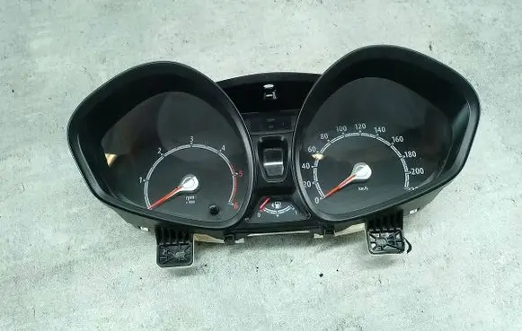 Speedometer (instrument cluster)
