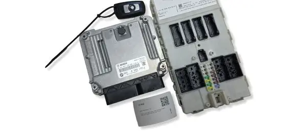BMW 2 F22 F23 Engine control unit/module 8582155