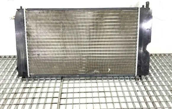 Toyota Corolla Verso E121 Coolant radiator 